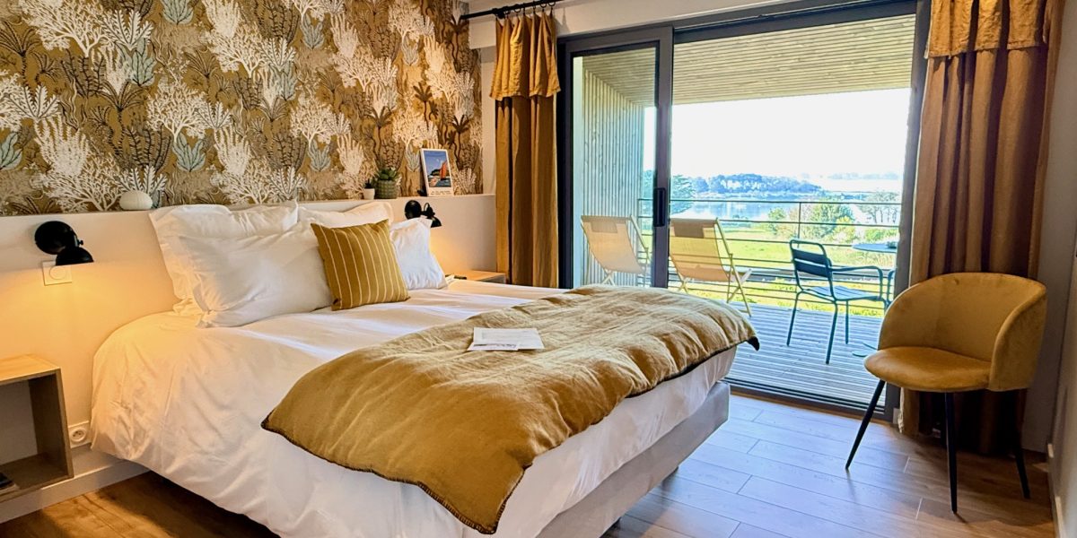 Chambre d'hôte La Bellevue Séné Vannes vue sur le la mer golfe du morbihan