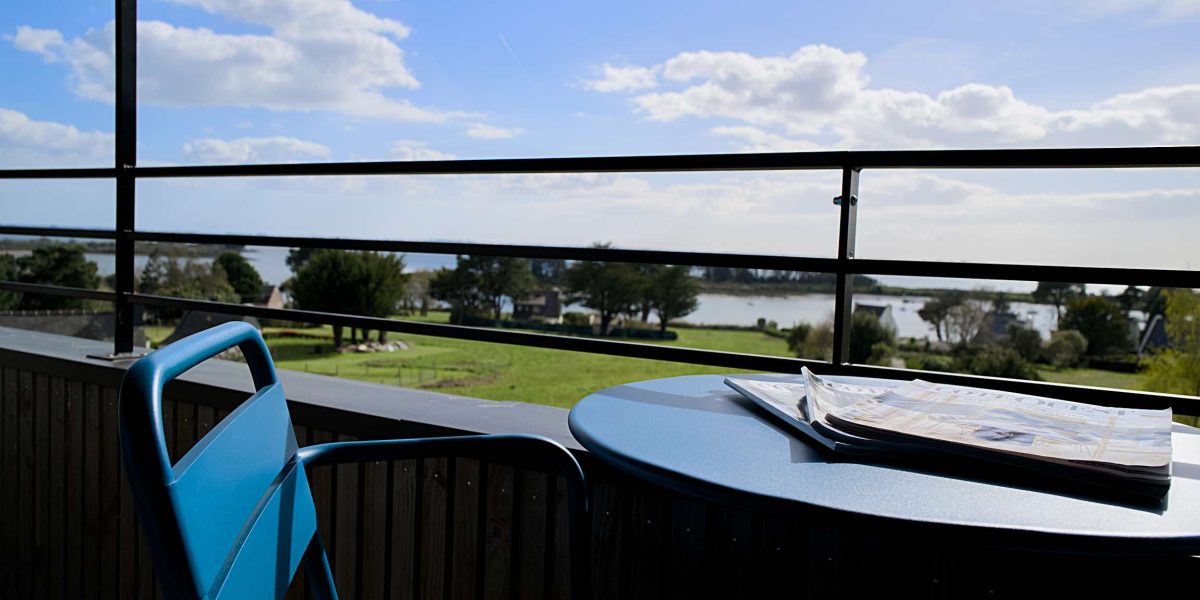 terrasse de la suite île d'Arz La Bellevue vue mer golfe du morbihan